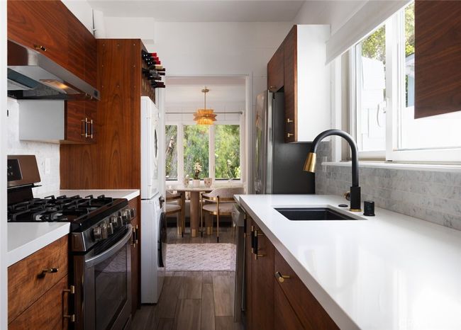 565 Lombardy Ln, House other with 2 bedrooms, 1 bathrooms and null parking in Laguna Beach CA | Image 13