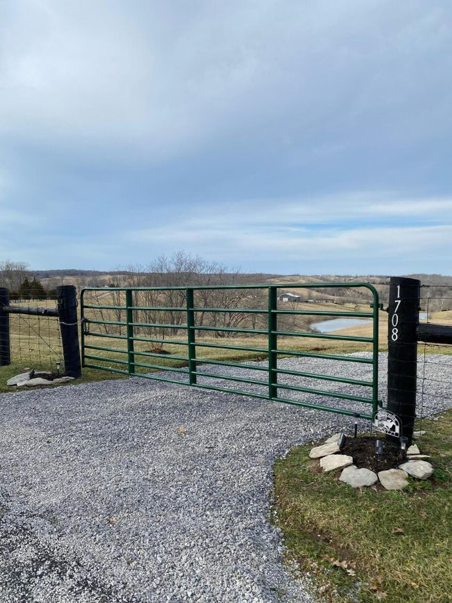 1708 Hughes Lane, For Sale in Cynthiana Zoocasa