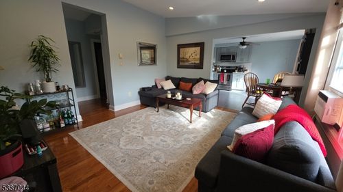 3 Prospect St, Mount Arlington, NJ, 07856-1137 | Card Image