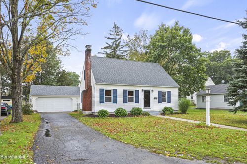 6 Park Circle Dr, Dalton, MA, 01226-1432 | Card Image