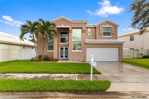 1071 Sw 101st Ter, Pembroke Pines, FL, 33025-3593 | Card Image