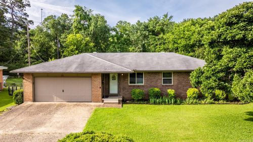 31 Meadowbrook Dr, Little Rock, AR, 72205-4529 | Card Image