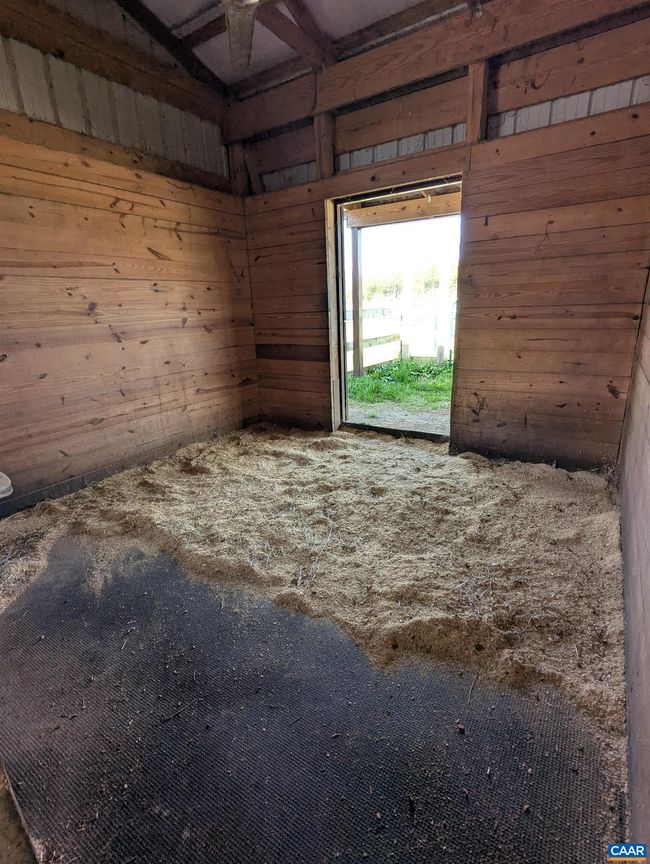 4064 Deep Creek Rd, House other with 2 bedrooms, 1 bathrooms and null parking in KENTS STORE VA | Image 6