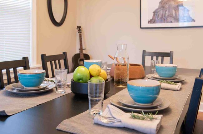 2 - 2213 W Addison St, Condo with 3 bedrooms, 1 bathrooms and 2 parking in Chicago IL | Image 7