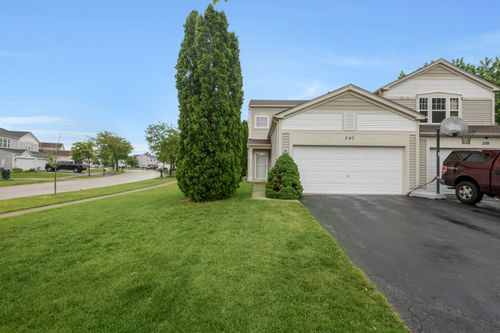 540 Wedgewood Cir, Lake In The Hills, IL, 60156-6261 | Card Image