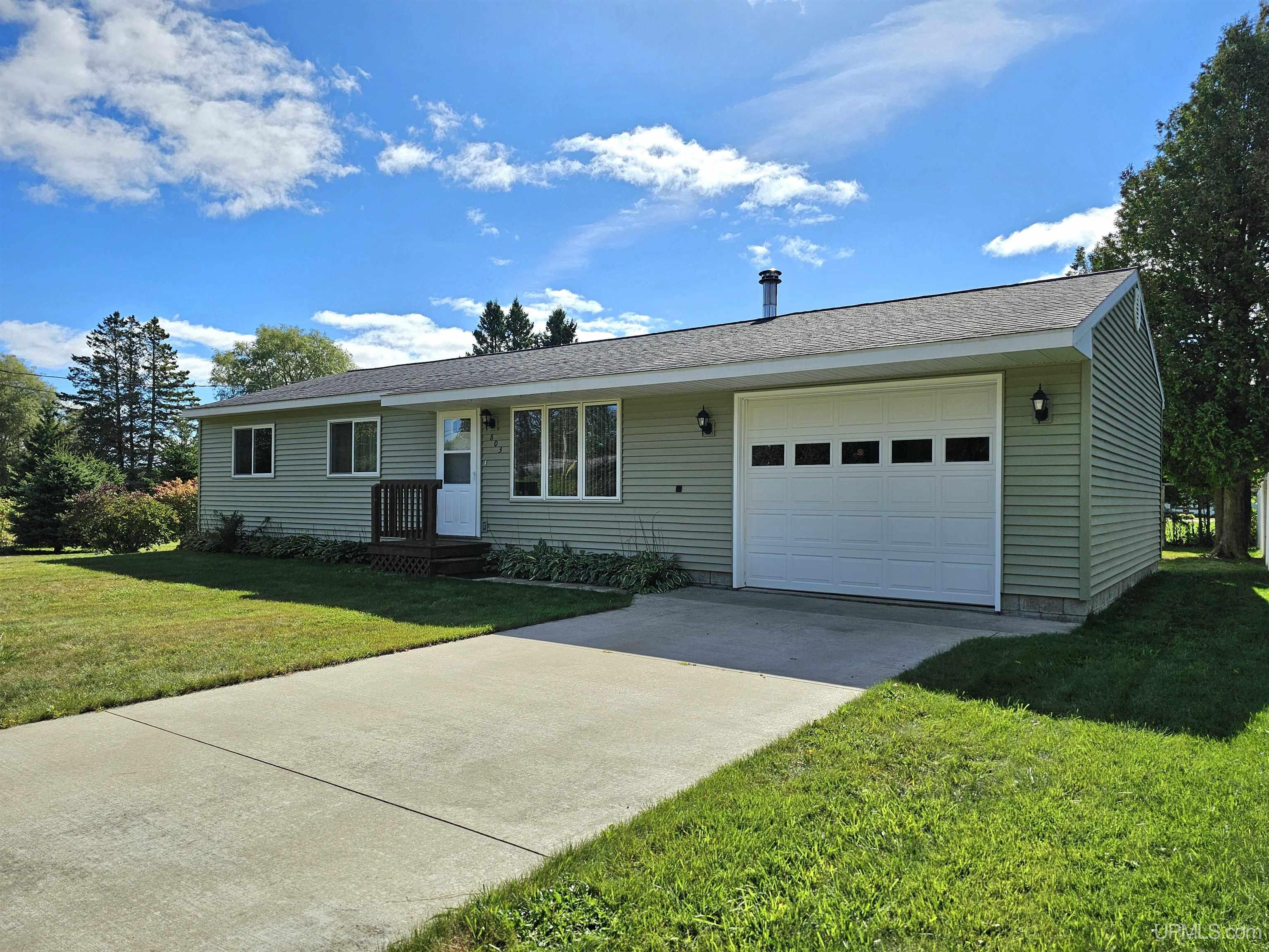 Michigan Ave, Manistique, MI 49854