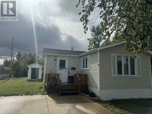 6 Davis Cres, Happy Valley Goose Bay, NL, A0P1C0 | Card Image