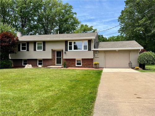 9807 Church Rd, Huron, OH, 44839-9750 | Card Image