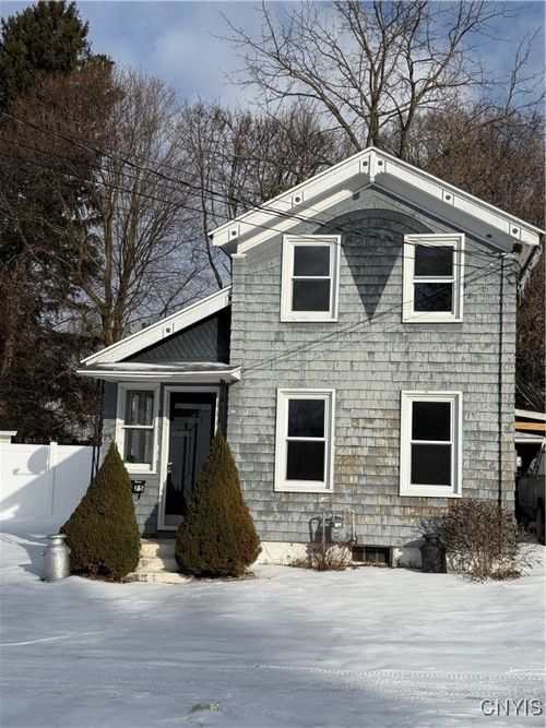 75 Bradford Street, Auburn, NY, 13021 | Card Image