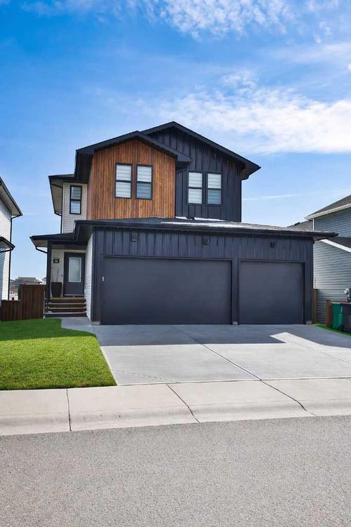 56 Greywolf Rd N, Lethbridge, AB, T1H7E8 | Card Image