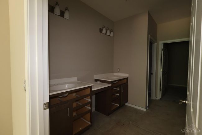 5713 White Pine Ln, House other with 3 bedrooms, 3 bathrooms and null parking in Fairfield Twp OH | Image 17