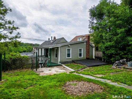 24 Central Ave, Norwich, CT, 06360-4764 | Card Image