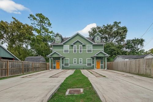 6906 Mcwilliams Dr, Houston, TX, 77091-1840 | Card Image