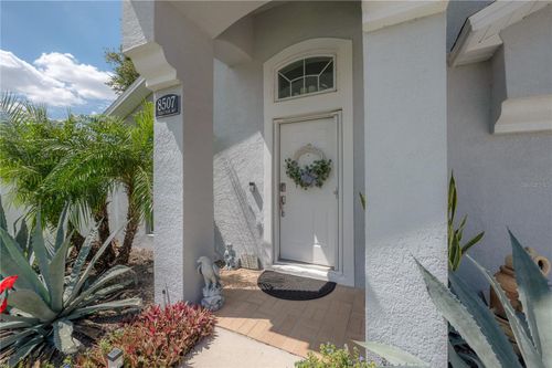 8507 Tiara Park Way, TAMPA, FL, 33635-1630 | Card Image