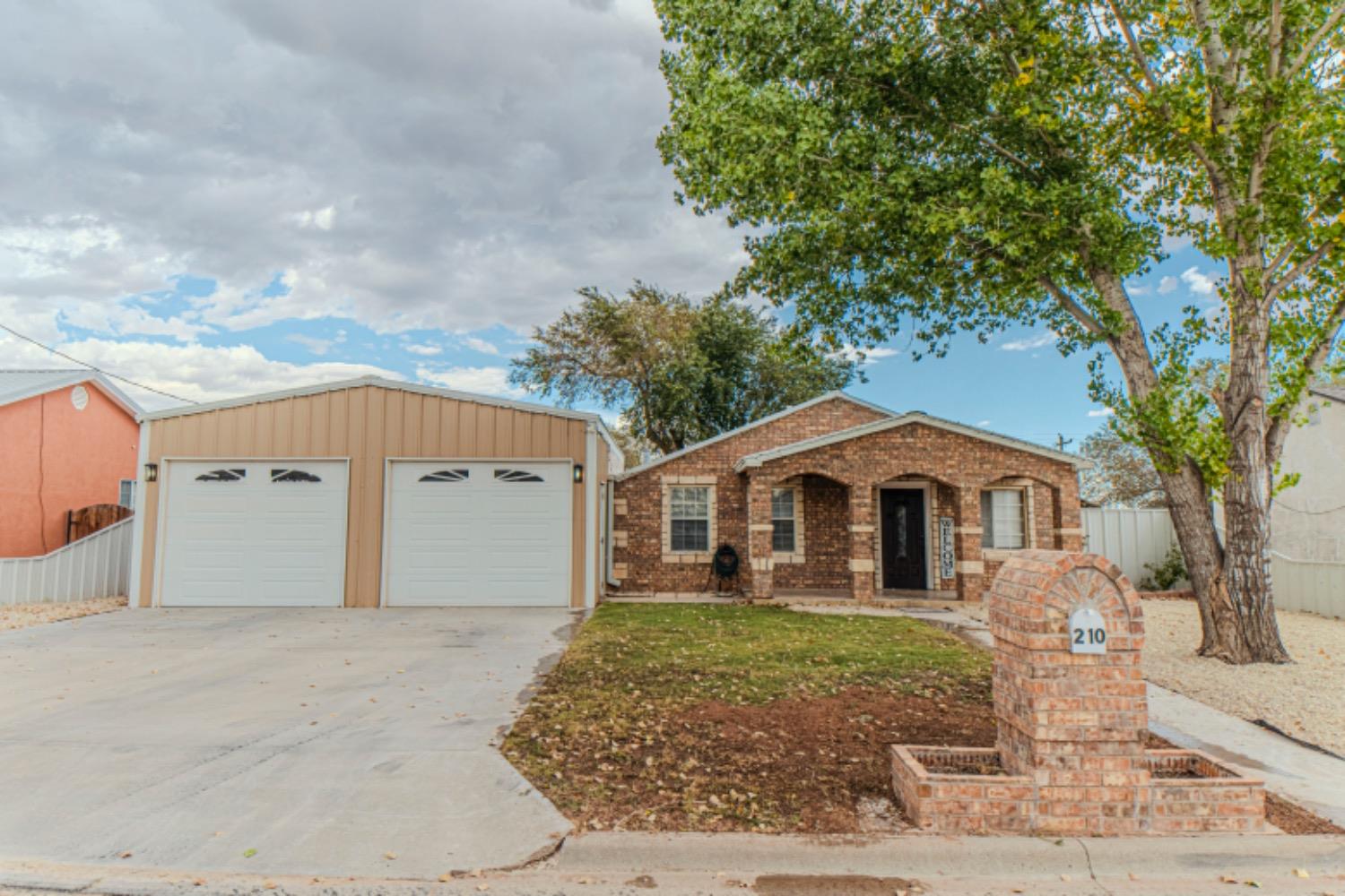 3rd St, Seminole, TX 79360