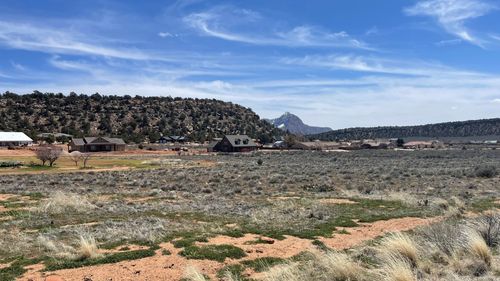 34-1087 W Foothill Dr, Apple Valley, UT, 84737-4850 | Card Image