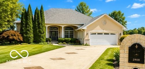 2900 Sunderland Dr, Martinsville, IN, 46151-7482 | Card Image