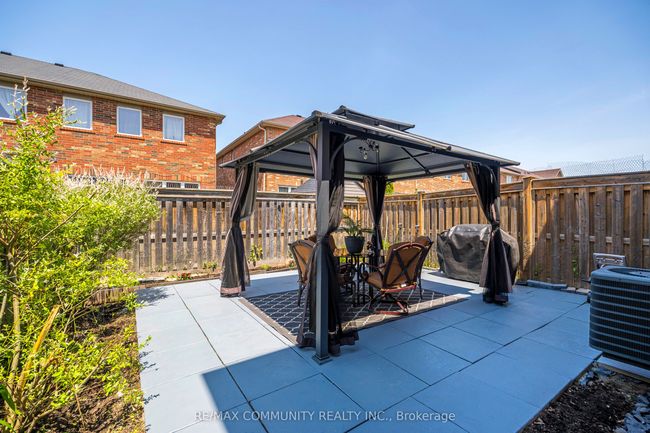 12 Hickman Rd, House attached with 4 bedrooms, 4 bathrooms and 2 parking in Ajax ON | Image 36