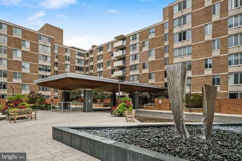 apt-640-2939 Van Ness St Nw, WASHINGTON, DC, 20008-4619 | Card Image