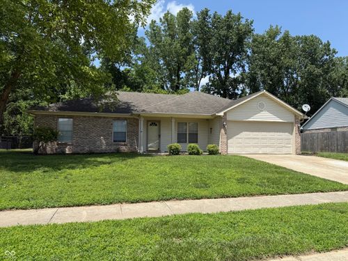 6438 Thistle Bnd, Avon, IN, 46123-7621 | Card Image