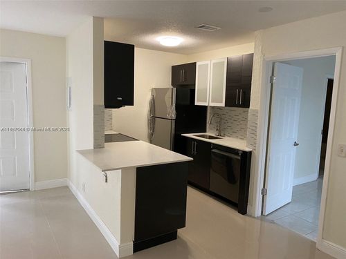 apt-b-26 Crossings Cir, Boynton Beach, FL, 33435-1750 | Card Image