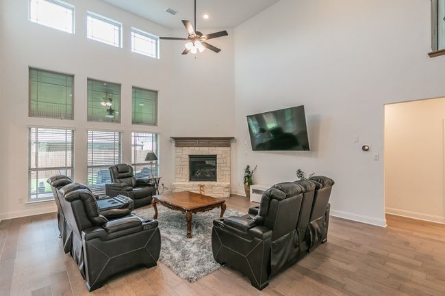 1507 Migration Way, House other with 5 bedrooms, 4 bathrooms and null parking in Mansfield TX | Image 5