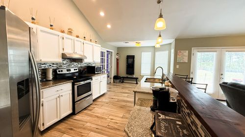 1394 Sound Retreat Dr, Navarre, FL, 32566-7411 | Card Image
