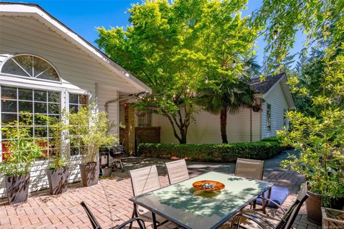 7220 Royal Dr, Lantzville, BC, V0R2H0 | Card Image