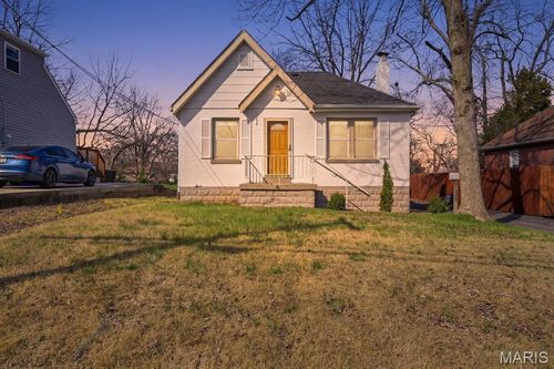 10239 Driver Ave, Overland, MO, 63114-2209 | Card Image
