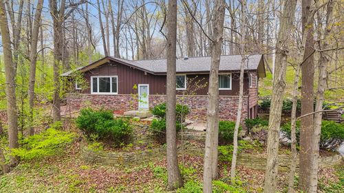 21195 Mary Lynn Drive, Brookfield, WI, 53045 | Card Image
