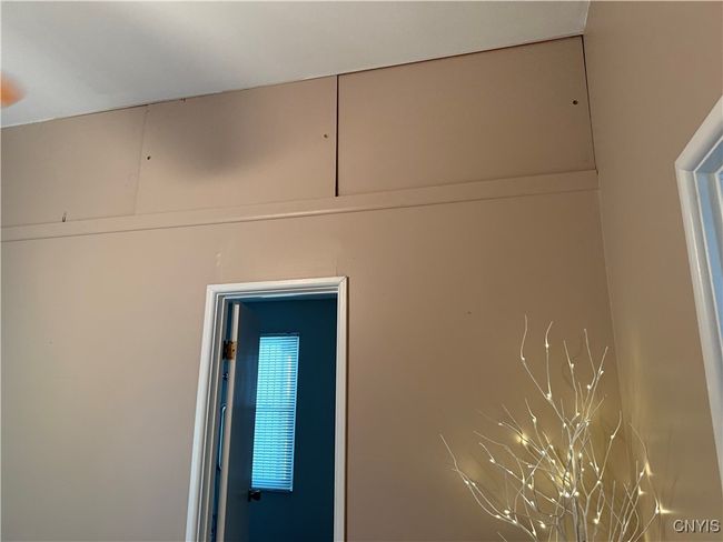 646 Idlewood Ct, House other with 3 bedrooms, 2 bathrooms and null parking in Baldwinsville NY | Image 14