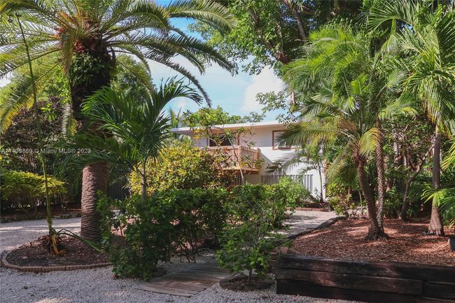 82260 Overseas Hwy, House other with 3 bedrooms, 3 bathrooms and null parking in Islamorada FL | Image 23