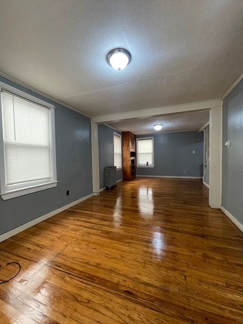 42-42 Arlington, Lynn, MA, 01902 | Card Image