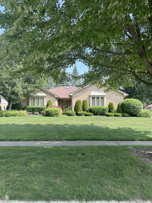 35981 Diane Ln, Richmond, MI, 48062-1655 | Card Image