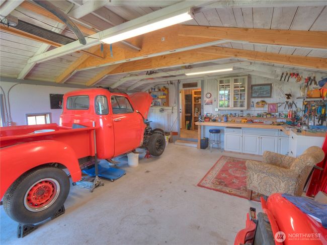 23206 Se 448 Th St, Home with 3 bedrooms, 3 bathrooms and 8 parking in Enumclaw WA | Image 34