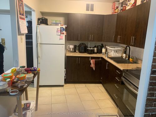 304-380 Dixon Rd, Etobicoke, ON, M9R1T3 | Card Image