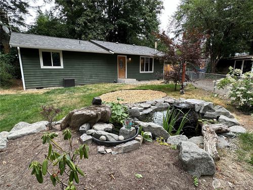 90 Ne Burt Ct, Belfair, WA, 98528-9413 | Card Image