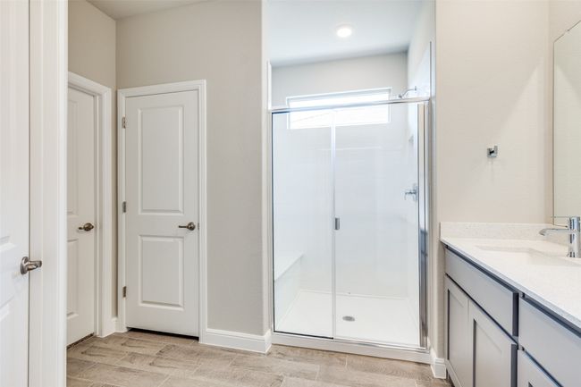1036 Kirkham Way, House other with 5 bedrooms, 3 bathrooms and null parking in Justin TX | Image 13