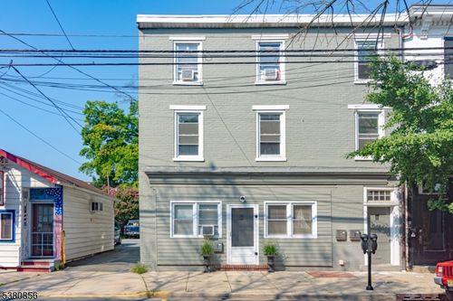 apt-3-59 N Main St, Lambertville, NJ, 08530-1717 | Card Image