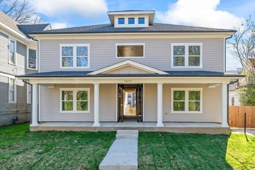 1571 Court Ave, Memphis, TN, 38104-7400 | Card Image