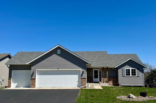 511 Grindstone Ln, Dundas, MN, 55019-3958 | Card Image