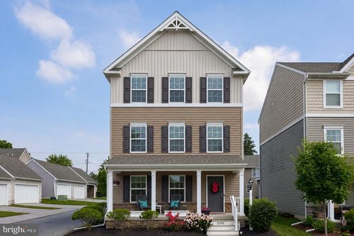 2201 Hampshire Ave, LANCASTER, PA, 17601-5765 | Card Image