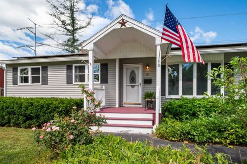 46 Coakley Rd, Portsmouth, NH, 03801-4134 | Card Image