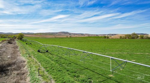 1547 Highway 201, Adrian, OR, 97901-5332 | Card Image