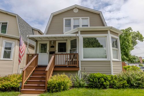 5401 N Magnet Avenue, Chicago, IL, 60630 | Card Image