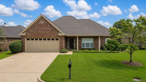 9729 Helmsley Cir, Montgomery, AL, 36117-8988 | Card Image