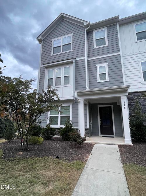 616 Hortons Creek Rd, Cary, NC, 27519-3579 | Card Image