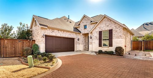4602 Magnolia Park Dr, Arlington, TX, 76005-1315 | Card Image