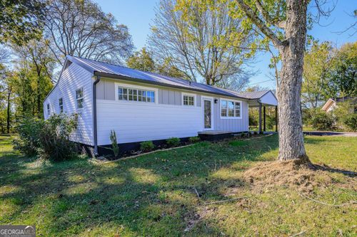 8 Roberts Dr, Fort Oglethorpe, GA, 30742-3758 | Card Image