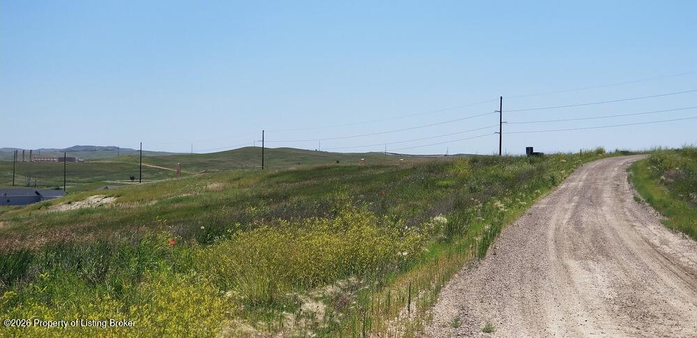 Land in Watford City 3